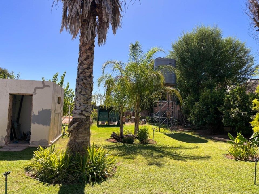 2 Bedroom Property for Sale in Upington Rural Northern Cape